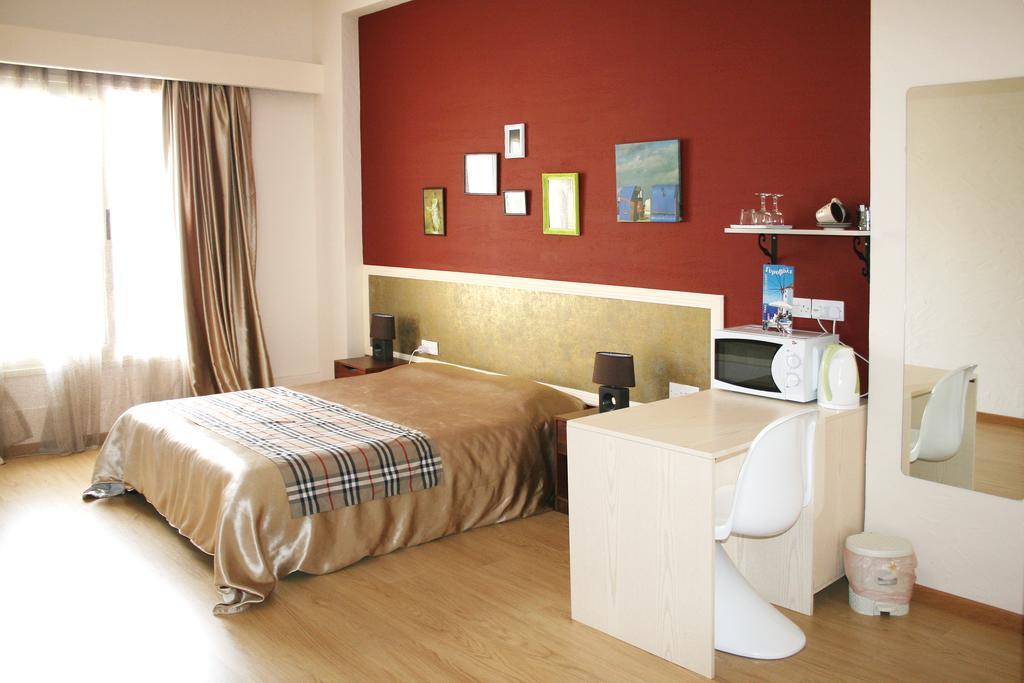 Sunrise Studios Limasol Oda fotoğraf